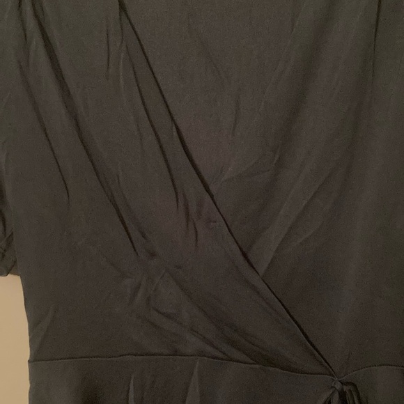 Monteau Black Wrap Top - Picture 4 of 7